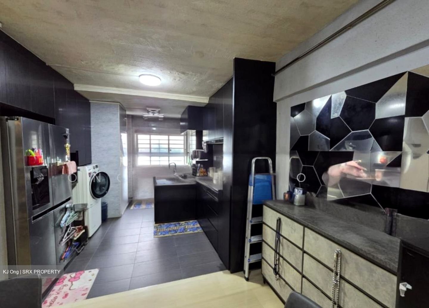 Blk 559 Jurong West Street 42 (Jurong West), HDB Executive #501918891
